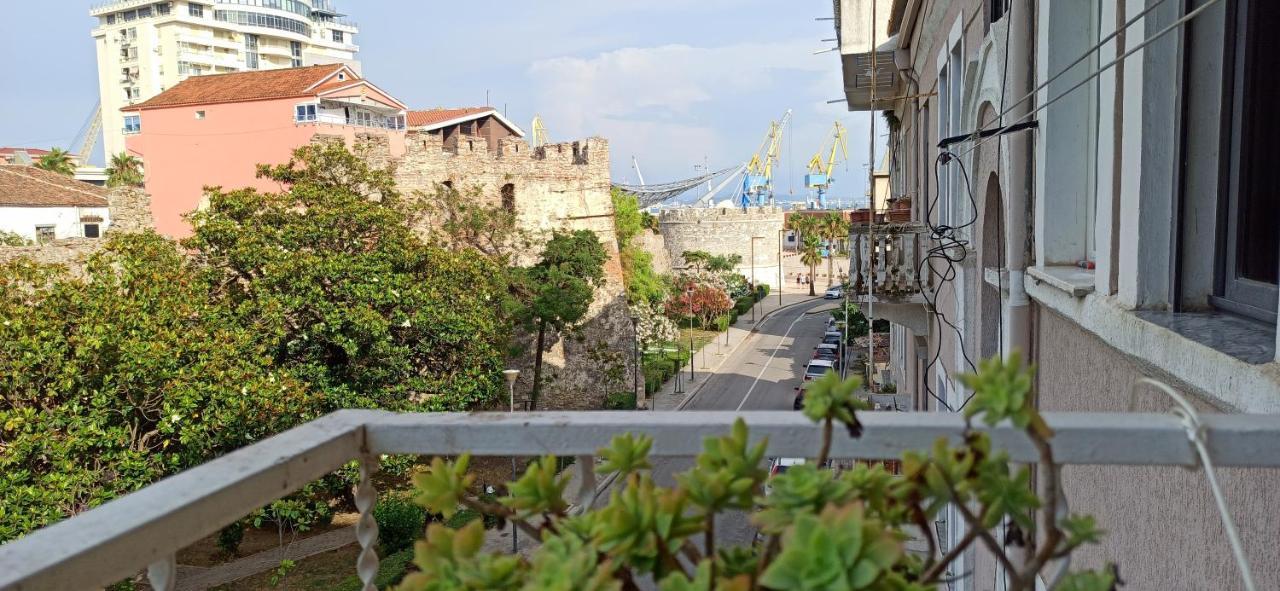 Lukas Apartament Vollga Durres Exterior photo